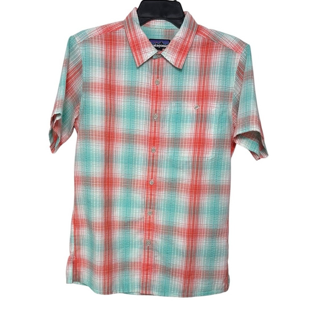 Patagonia Puckerware Men's Short Sleeve Button‎ Up Shirt Size Small Colorful